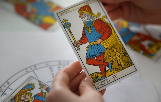 Таро-гороскоп на тиждень. Хто зробить крок у нове життя, а на кого чекає складне рішення