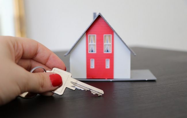 В украинской военной, которая перешла на сторону России, забирают квартиру в Крыму