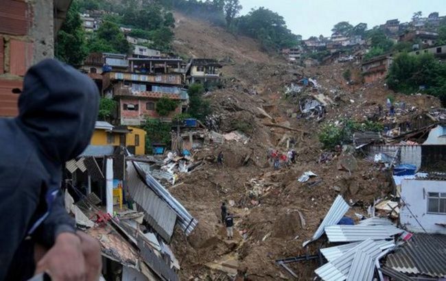 Кількість жертв злив і зсувів у Бразилії зросла