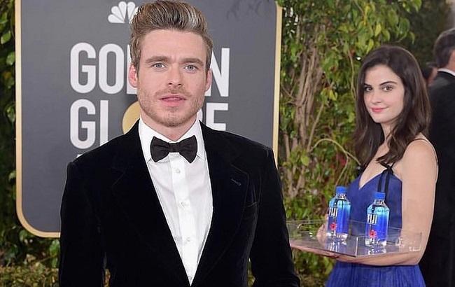 Золотой глобус 2019: "девушка с водой" вызвала фурор в сети