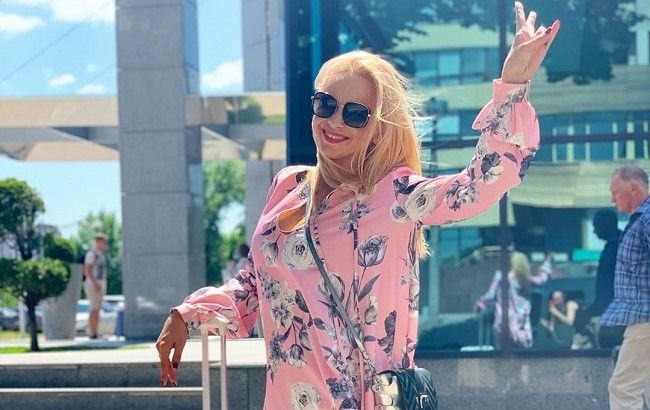 На работу как на отдых: Лилия Ребрик восхитила стильным летним "луком"