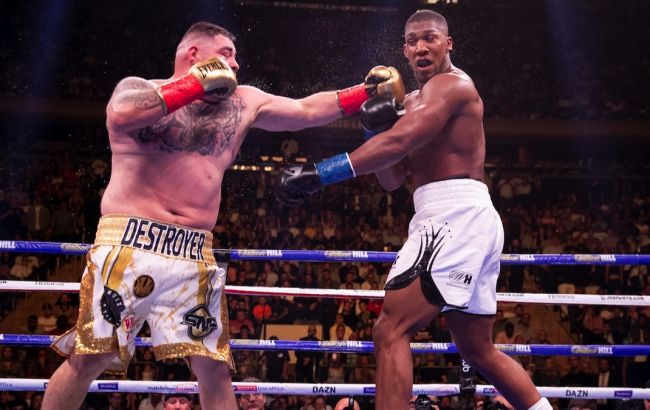 Джошуа и Руис провели открытую тренировку перед реваншем