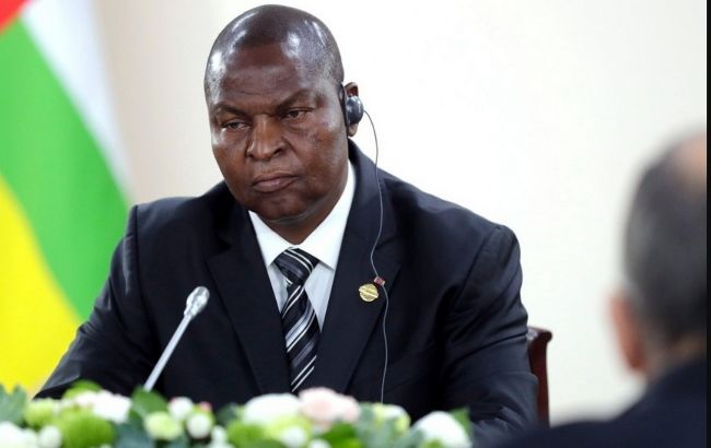 Син президента ЦАР так сильно не хотів до Москви, що побив росіян: деталі міжнародного скандалу