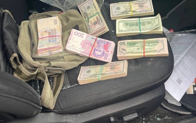 Обокрали жертв на 12 млн гривен во время войны: правоохранители поймали банду