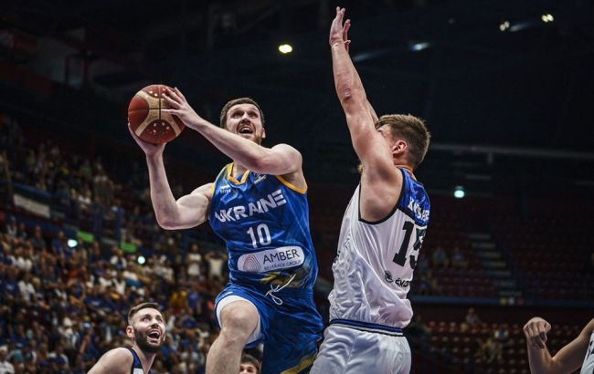 Українець Михайлюк результативно дебютував за "Шарлотт": відео