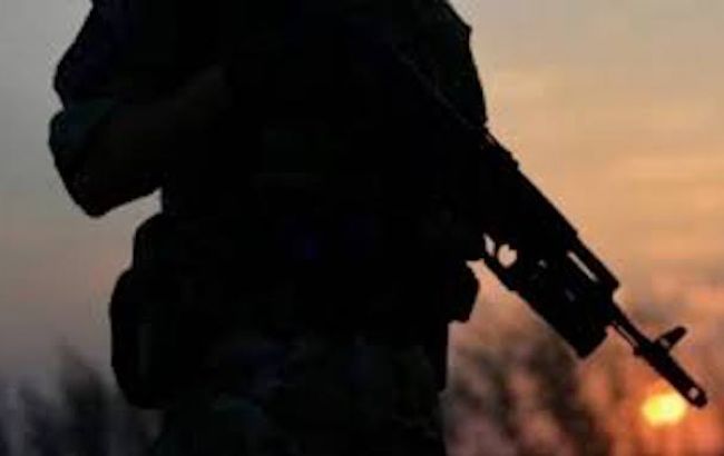 На Донбасі бойовики посилили обстріли, один український військовий поранений