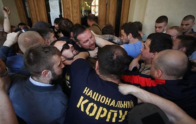 Полиция начала расследование по факту штурма Львовского горсовета