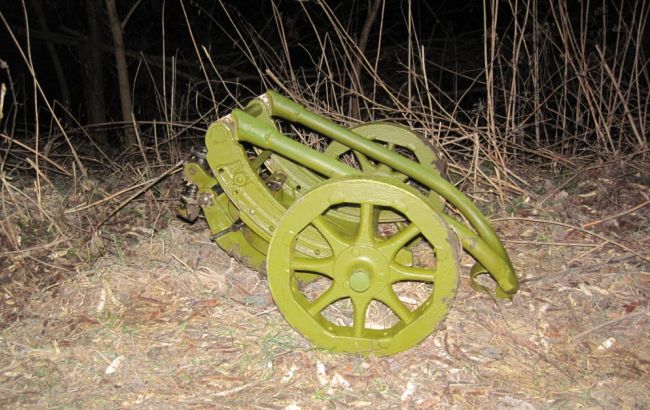 Два українці намагалися вивезти до РФ комплектуючі для кулемета