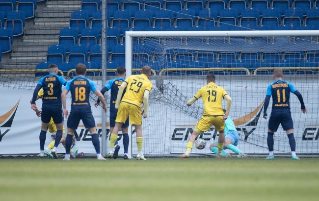 УПЛ: "Рух" несподівано здолав "Дніпро-1" на виїзді