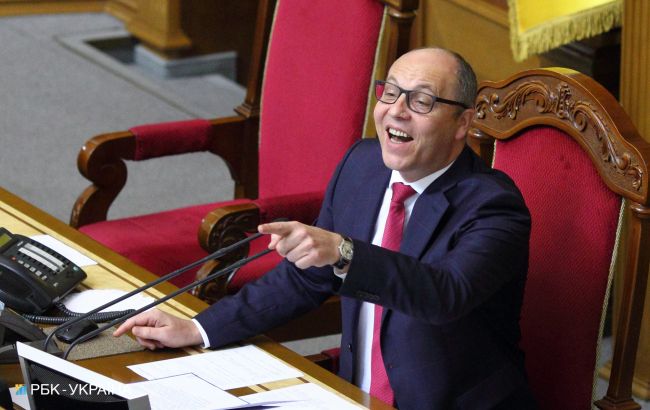 Раді пропонують карати нардепів-прогульників громадськими роботами