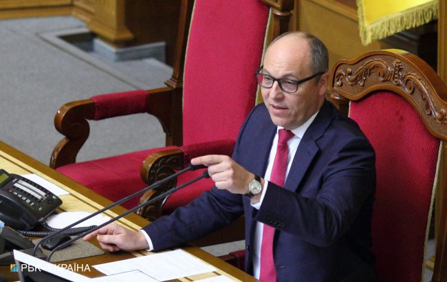 Рада не будет рассматривать другие законопроекты до принятия "языкового закона"