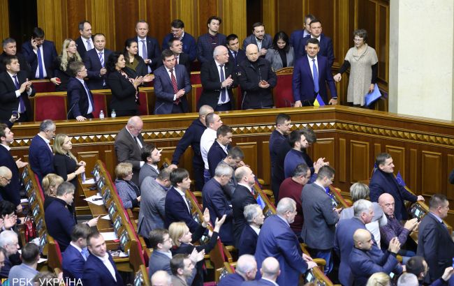 Роспуска Рады и досрочных выборов хотят меньше половины украинцев