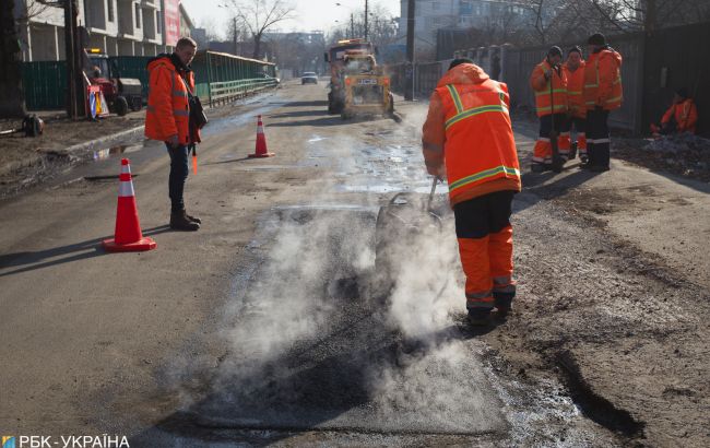 В Киеве частично ограничат движение транспорта на улице Борщаговской