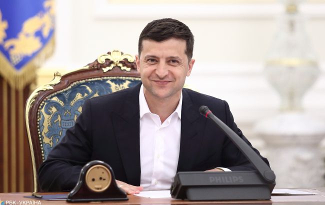 Зеленский поручил Кабмину принять меры для повышения качества дорог