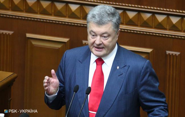 Порошенко сообщил о военных силах противника возле украинской границы
