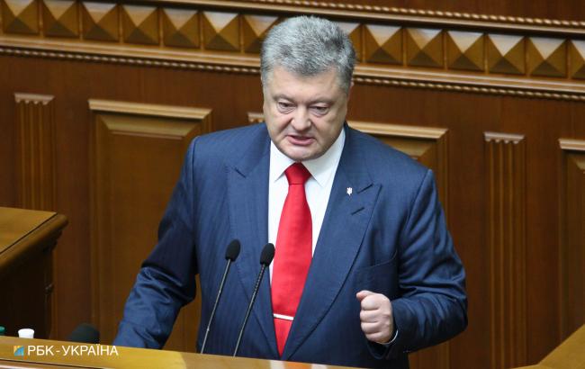 Порошенко внес в Раду закон о введении военного положения