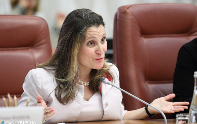 Канада не будет впускать жителей ОРДЛО с российскими паспортами