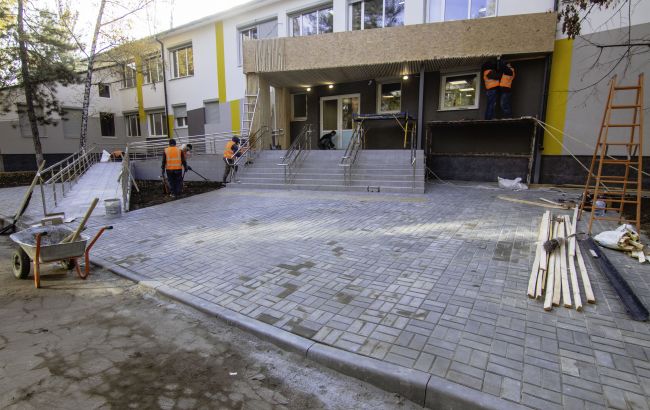 В Днепре завершают капитальный ремонт Левобережного управления социальной защиты