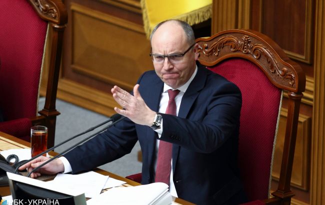 Рада планирует рассмотреть законопроект о президенте с разделом об импичменте