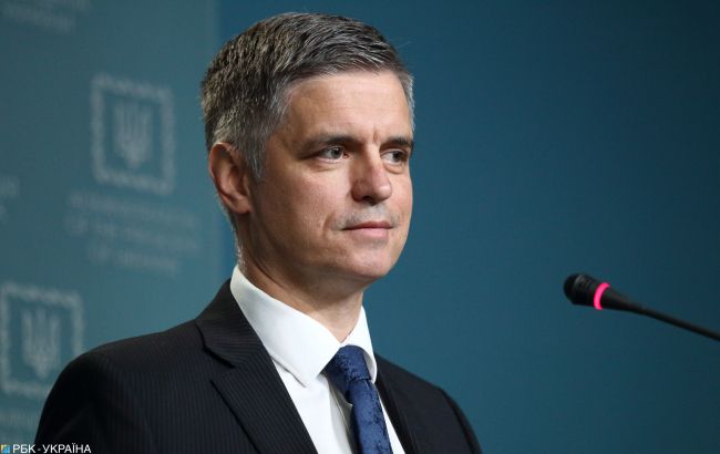 Зеленский хочет развести силы на всех участках Донбасса, - Пристайко