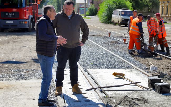 Філатов розповів, як Дніпро попри війну поновив ремонти трамвайних переїздів 