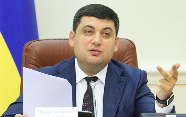 Кабмин отстранил от должности задержанного на взятке замглавы Минздрава