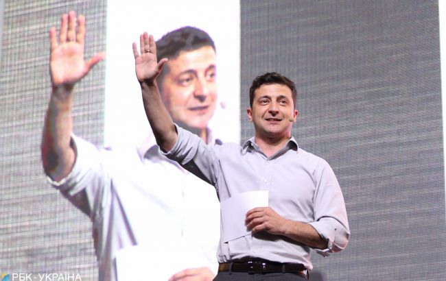 Зеленский остается лидером симпатий, Порошенко возглавил антирейтинг, - КМИС