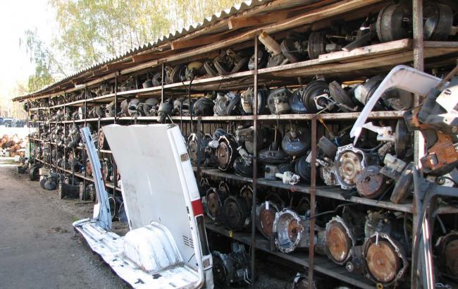 Как заказать автозапчасти из США с доставкой в Украину?