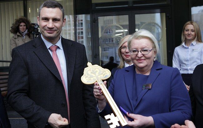 Кличко відкрив оновлений Дарницький центр надання адмінпослуг