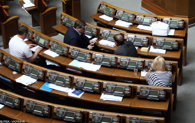 ЕС призвал Раду поддержать закон Зеленского по антикоррупционному суду