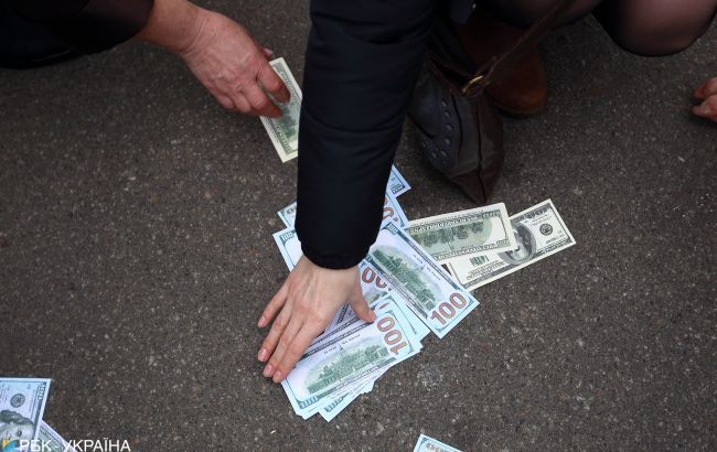 ГБР задержало депутата Киевоблсовета на взятке в 5 тыс. долларов