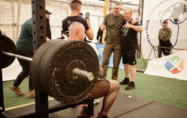 Кличко відвідав змагання ветеранів: хлопці показують характер, силу духу і незламність