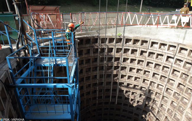 Инвестиции в экономику Украины обвалились на треть