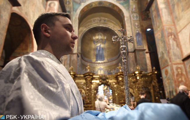 Прийняти на віру: як в Україні відсвяткують Великдень в умовах карантину