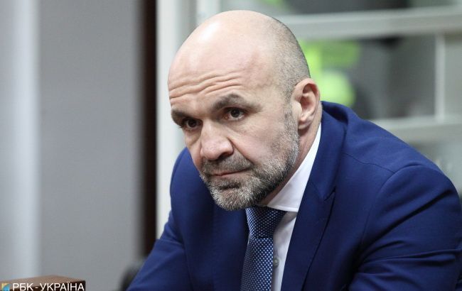 В суд поступило ходатайство о продлении обязательств Мангера