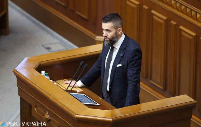 Глава Таможни предложил фиксированную цену за растаможку старых "евроблях"