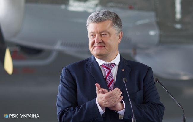 Порошенко: на Синоде принято решение о создании автокефальной Украинской церкви