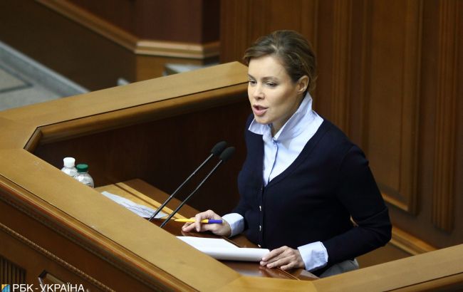 "Забула" задекларувати майно в РФ. Королевській оголосили про підозру