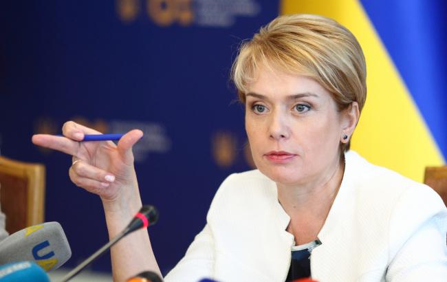 Кабмин повысил зарплаты преподавателям на 20%