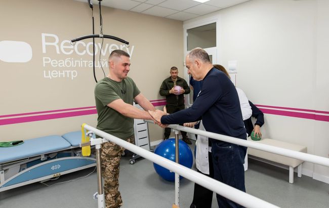 В Дніпрі відкрився реабілітаційний центр мережі RECOVERY, заснованої Пінчуками