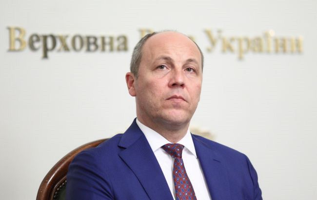 Підозрюваний у вбивстві Парубія визнав свою провину та заявив про помсту