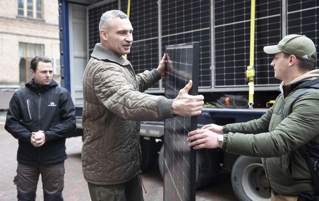 Київ отримав від Франції унікальні сонячні електростанції для медзакладів, - Кличко