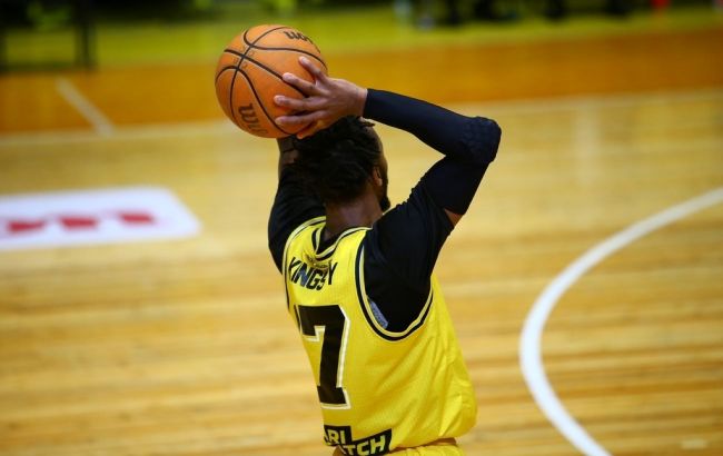 "Київ-Баскет" виграв у "Дніпра" битву претендентів на медалі Суперліги