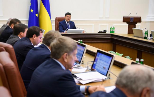 Гройсман надеется, что Рада в сентябре рассмотрит реформу здравоохранения