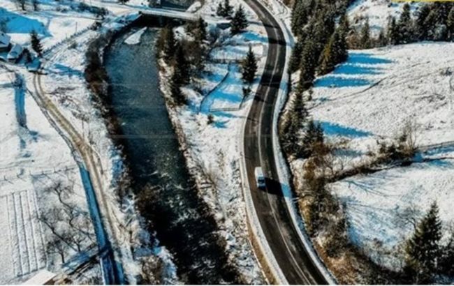 В пределах "Малого карпатского круга" отремонтировали дорогу "Долина - Хуст"