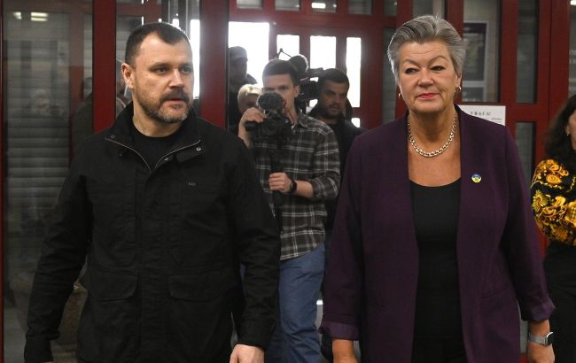 ЄС не спостерігав значної контрабанди зброї з України під час війни, - єврокомісар