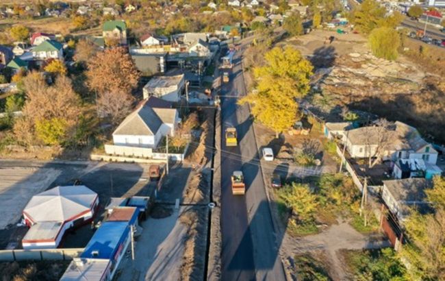 В Подгородном у Днепра отремонтируют улицу, которая проходит вдоль "Дороги Единства"