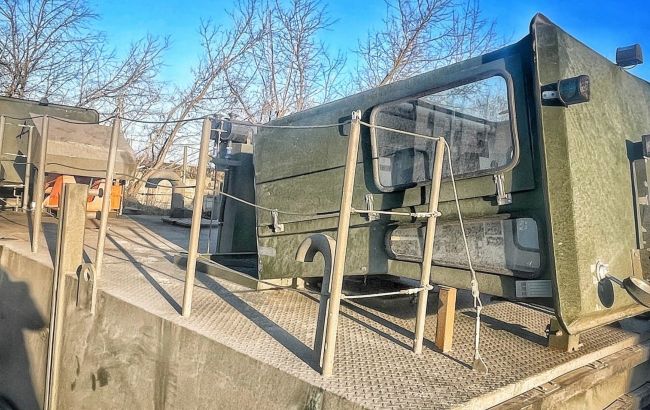 Швеция передала Украине временные переправы: наладят логистику и передачу гумдопомощи