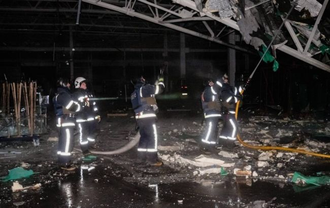 Удар РФ по підприємству на Хмельниччині: з'явилися фото наслідків