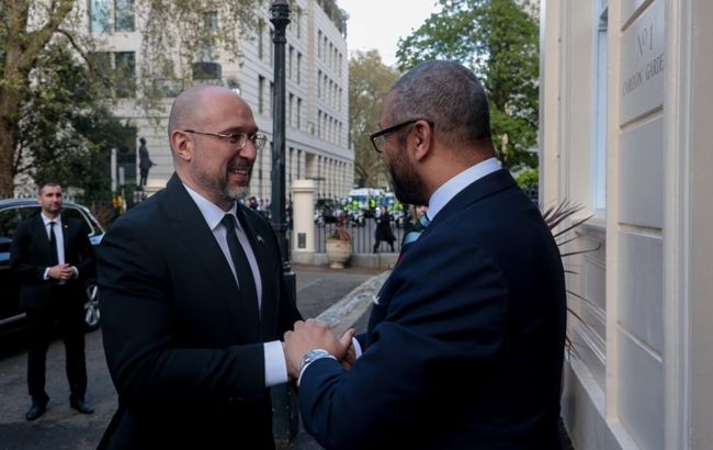 Шмигаль обговорив майбутній саміт НАТО з главою МЗС Британії